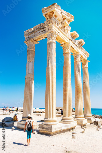 Fototapeta Naklejka Na Ścianę i Meble -  Famous Apollo Temple Ruins in Antalya , Turkey