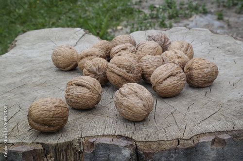 Obraz na płótnie walnuts on wooden background