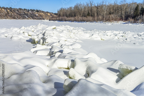 Obraz na plátně Ice hummock formed on North Saskatchewan river near Fort Edmonton park in Edmont