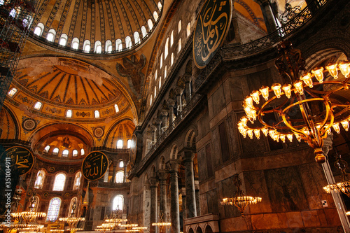 Obraz na plátne Interior Of Illuminated Hagia Sophia