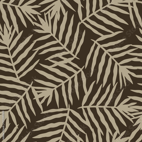 Golden palm leaf seamless pattern. Vintage jungle foliage wallpaper. Exotic tropical fern leaves endless backfrop.