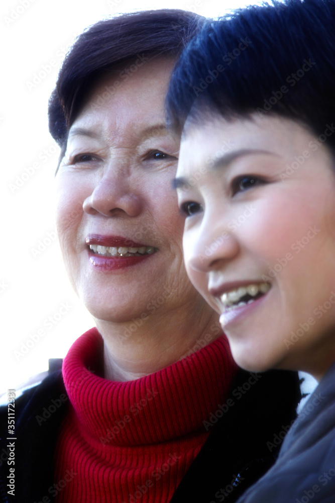 Obraz premium Close-up picture of a mother and a daughter