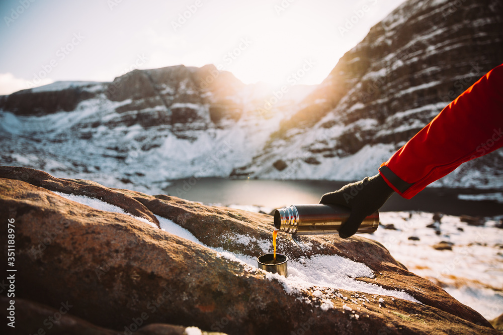 Obraz premium Hot Coffee on Mountain 