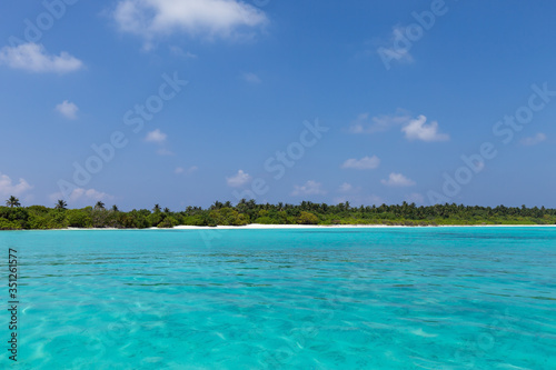 Fototapeta Naklejka Na Ścianę i Meble -  Tropical beach lagoon