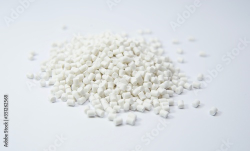 Obraz na płótnie White plastic polymer granules 