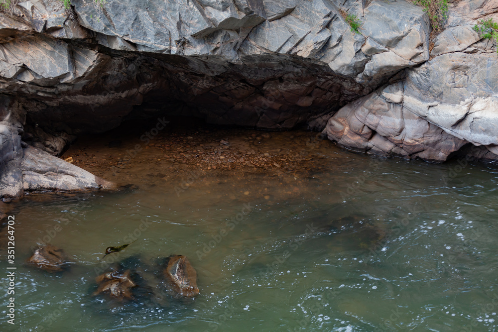 Fototapeta premium Long exposure mountain river