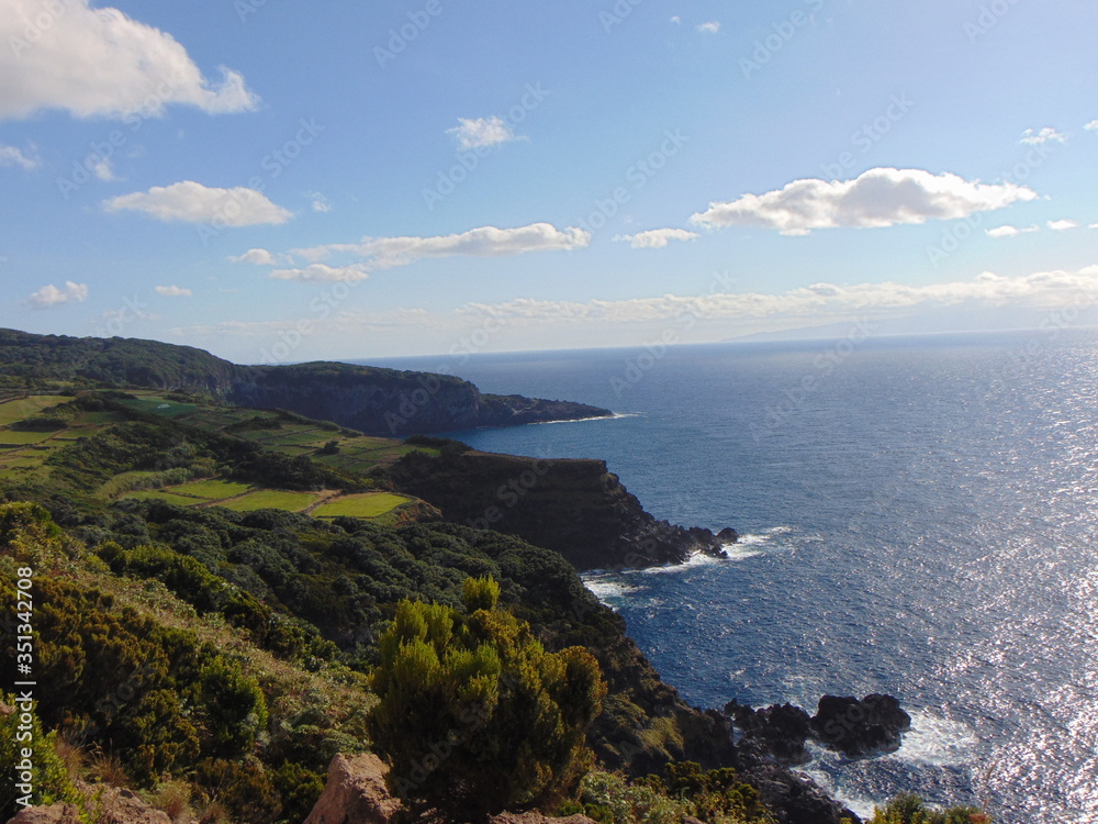 Férias na Ilha Terceira Açores - Portugal, mar, céu, costa, flores