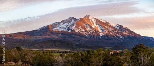 Fototapeta Naklejka Na Ścianę i Meble -  Beautiful view of mountain Sopris Aspen Glen Colorado