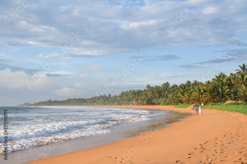 Sri Lanka, Südprovinz, Bentota, ruhiger Strandabschnitt südlich von Bentota nahe dem Rockside Beach Resort