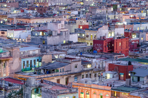 Kuba, Havanna, Havanna bei Nacht photo