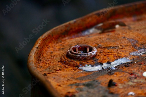 Oil dram rust 