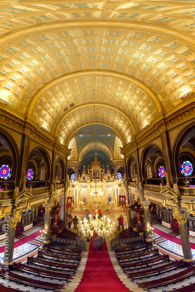 Obraz premium Sveti Stefan or Iron Church (Turkish:Demir Kilise) interior balcony view of orthodox church. Famous for being made of prefabricated cast iron elements in the neogothic style Balat, Istanbul, Turkey