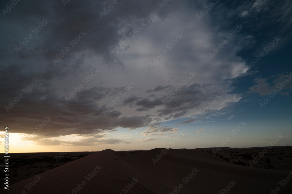 Storm approaching ib the desertStorm approaching ib the desert