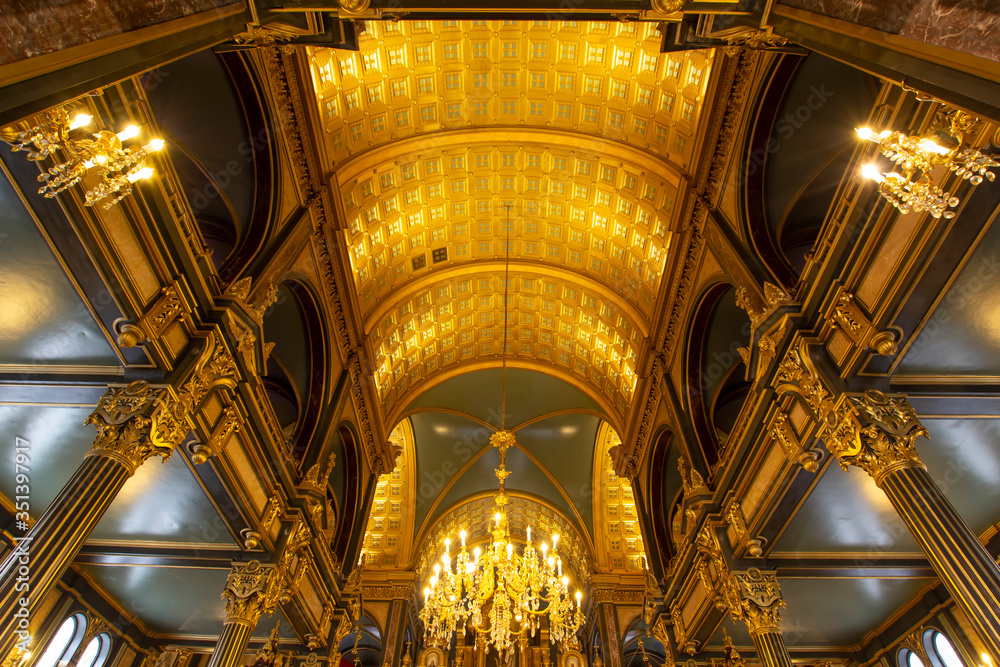 Obraz premium Bulgarian St Stephen Church (Turkish: Demir Kilise) interior wide angle view is a Bulgarian Orthodox church made of prefabricated cast iron elements in neo gothic style in Balat, Istanbul, Turkey