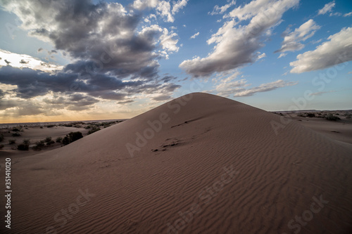 Sunset ove the desert 