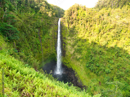 アカカ滝州立公園 アメリカハワイ州ハワイ島の滝