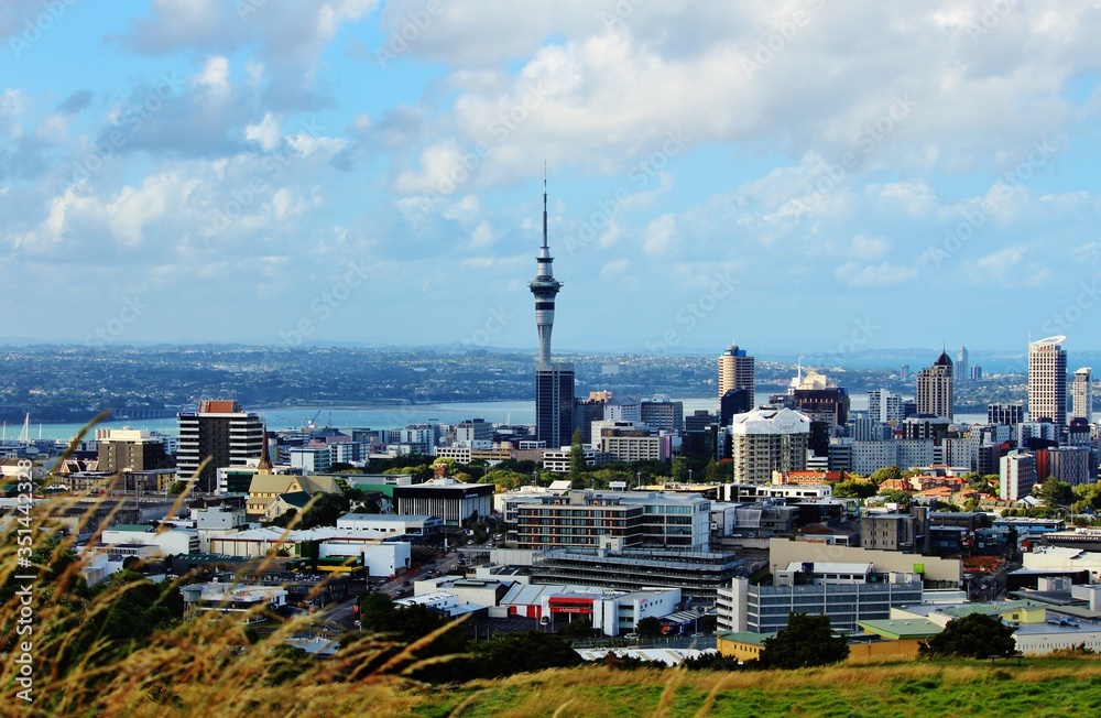 Fototapeta premium Stunning Panorama of Auckland City Center