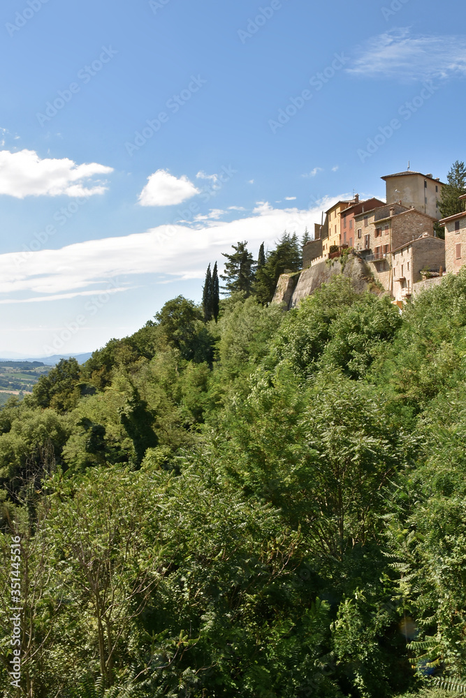 Panorama a Montone
