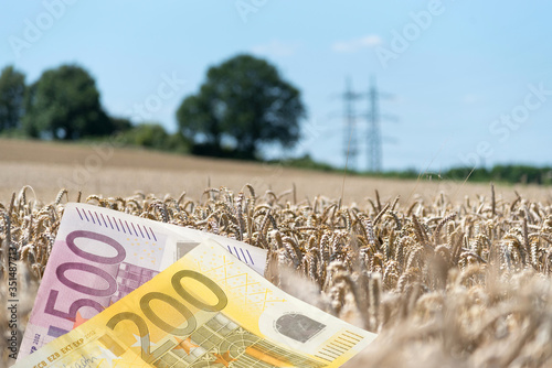 Euro Geldscheine und Landwirtschaft in Europa