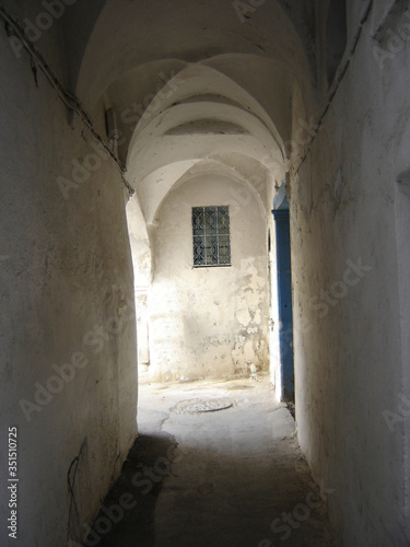 characteristic alleys of Tunis © sal