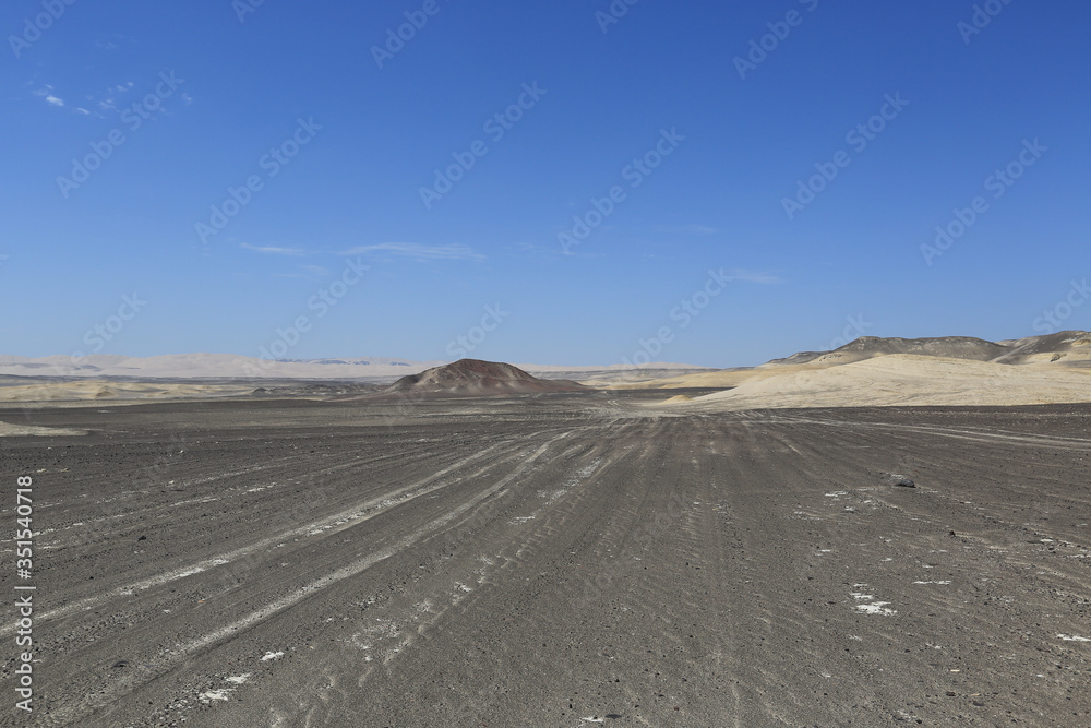 The great Tablazo De Ica, the largest and most beautiful desert in South America