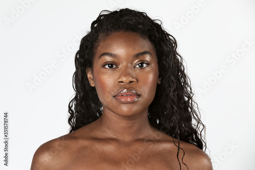 Fotografija Bare-chested black woman portrait