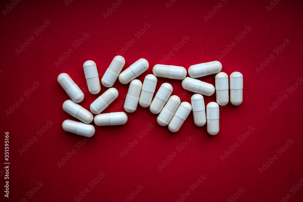 Tabletki, Białe leki - obrazy, fototapety, plakaty 