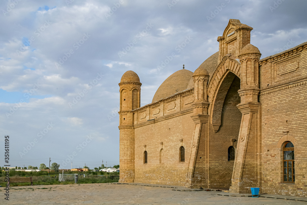 Allphotokz Mausoleum Arystan Bab 20060524 8675 5D S Allphotokz Mausoleum Arystan Bab 20060524 8675 5D S