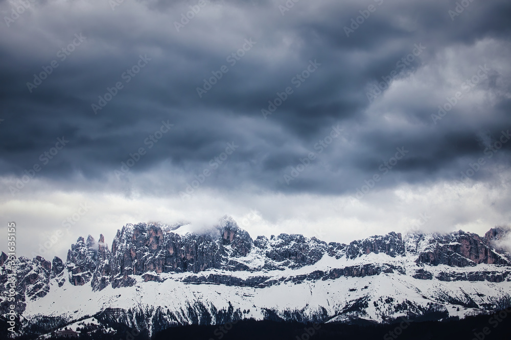 Φωτογραφία Ein Bergmassiv der Dolomiten. Fotografiert in Südtirol
