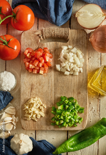 Sofrito de cebolla, ajo, tomate y pimiento