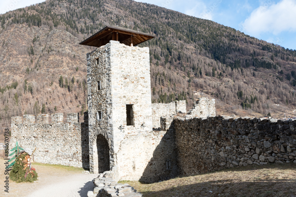 Fototapeta premium Castle of Ossana Trentino