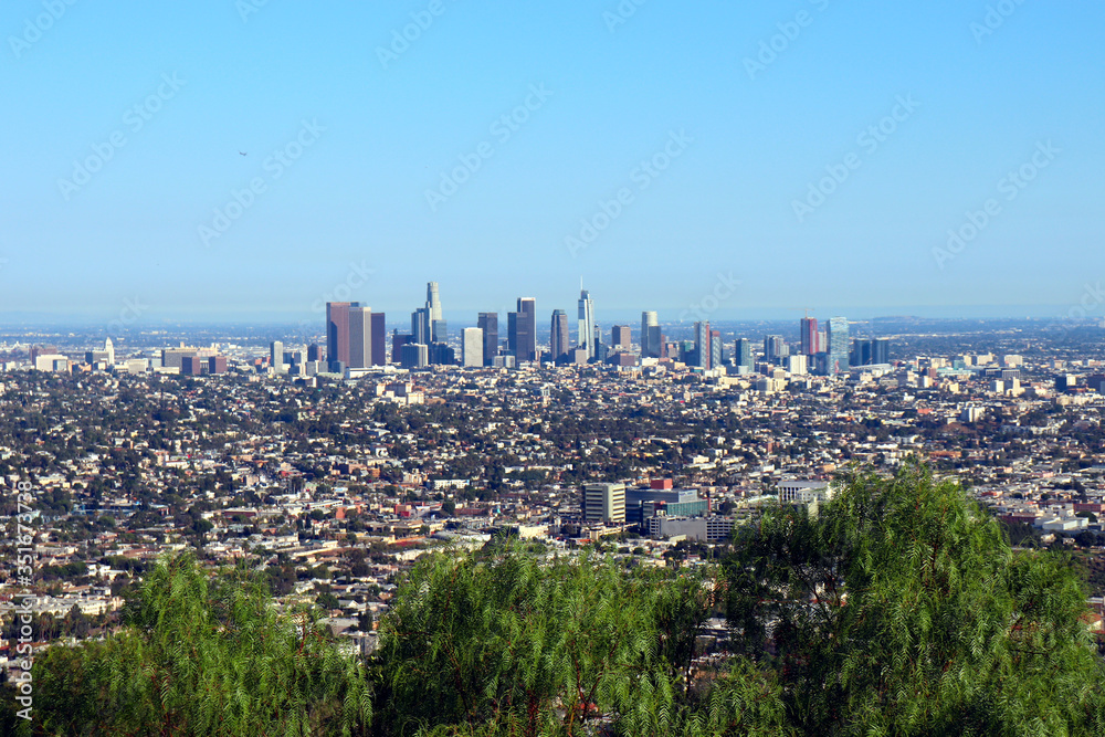 Fototapeta premium Panorama view of Downtown skyscrapers in los angeles from above