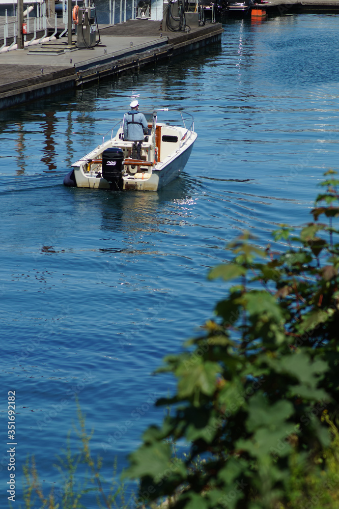 Boot fahren im Duisburger Hafen Boot fahren im Duisburger Hafen