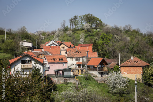 Wallpaper Mural Damage house after a strong earthquake Torontodigital.ca