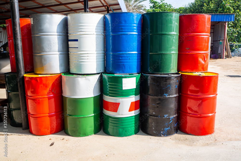 200 liter fuel tanks, including all color tanks 200 liter fuel tanks, including all color tanks