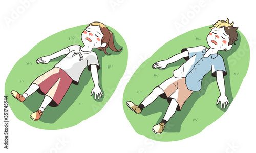 熱中症で倒れる(草の上)