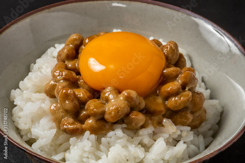なっとう　Fermented health food of soybeans natto