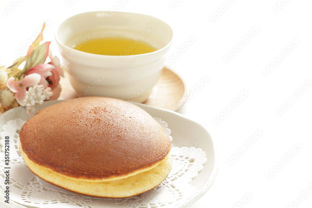Japanese confectionery, Dorayaki sweet pancake sandwich