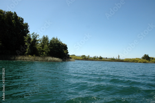 Valdivia Sur de Chile sudamerica rio Calle Calle naturaleza barcos yates deportes nauticos