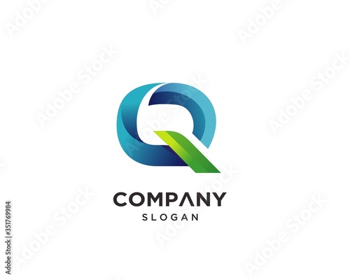 Fototapeta Naklejka Na Ścianę i Meble -  Creative Modern Letter Q Logo Design Template