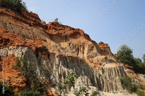 rock formations in vietnam