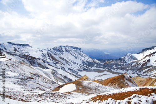 残雪の安達太良山 © 藤田 昌宏