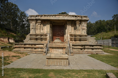 Kirtinarayana temple, Talakadu, Karnataka, India © travel sojourns