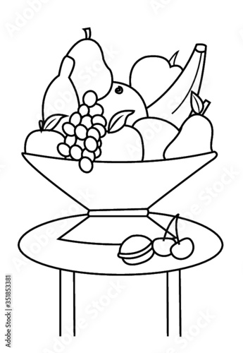 illustration of an apple on a tray
