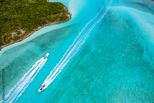 Cuadro en lienzo The Exuma Cay's Land and Sea Park in the Bahamas