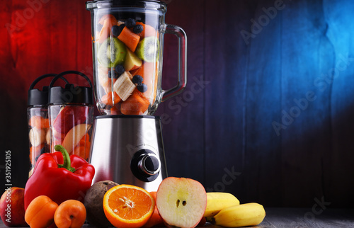 Blender for Shakes, Smoothies, Food Prep, and Frozen Blending