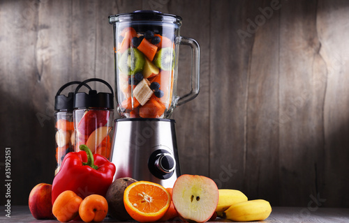 Blender for Shakes, Smoothies, Food Prep, and Frozen Blending
