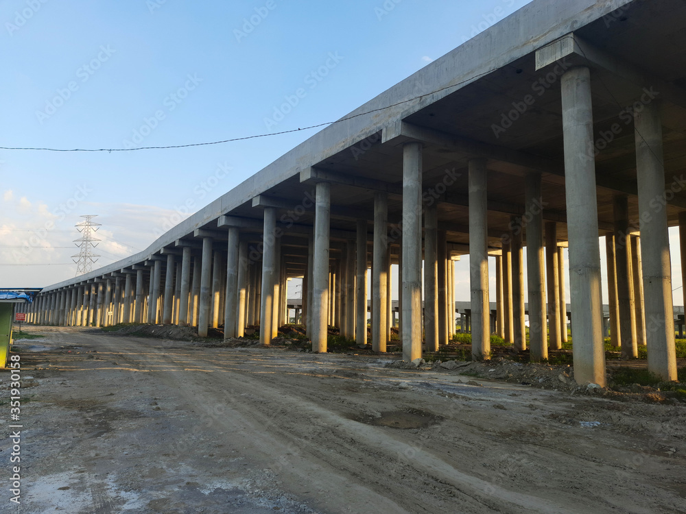 construction of urban transportation traffic with flyovers