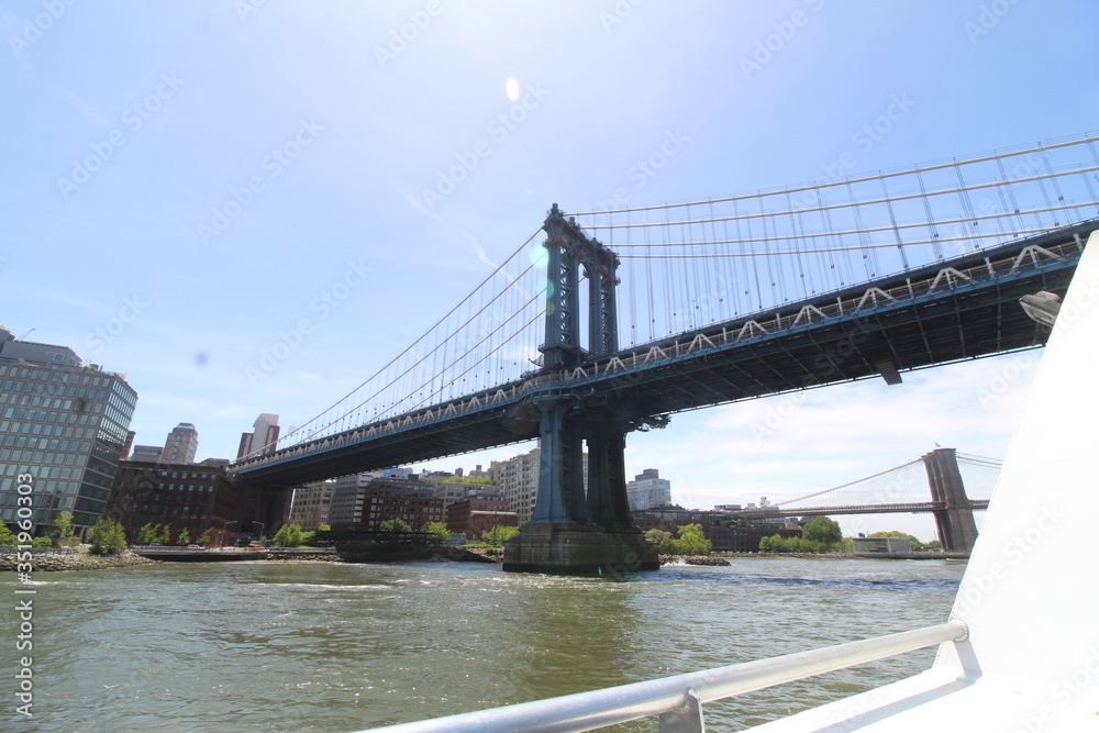 manhattan bridge