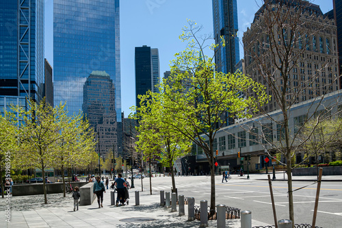 Obraz na płótnie New York, NY, USA - May 2, 2020: View of World Trade Center complex at Lower Manhattan. w salonie